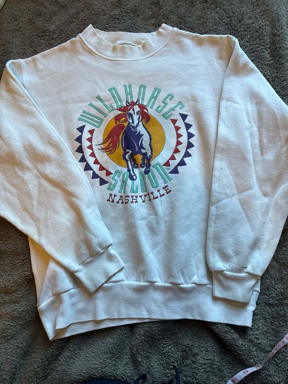 Oneita Wildhorse Saloon Nashville Sweatshirt Size M White